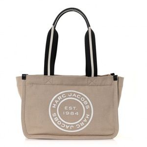 Marc Jacob Signet Logo Tote beige